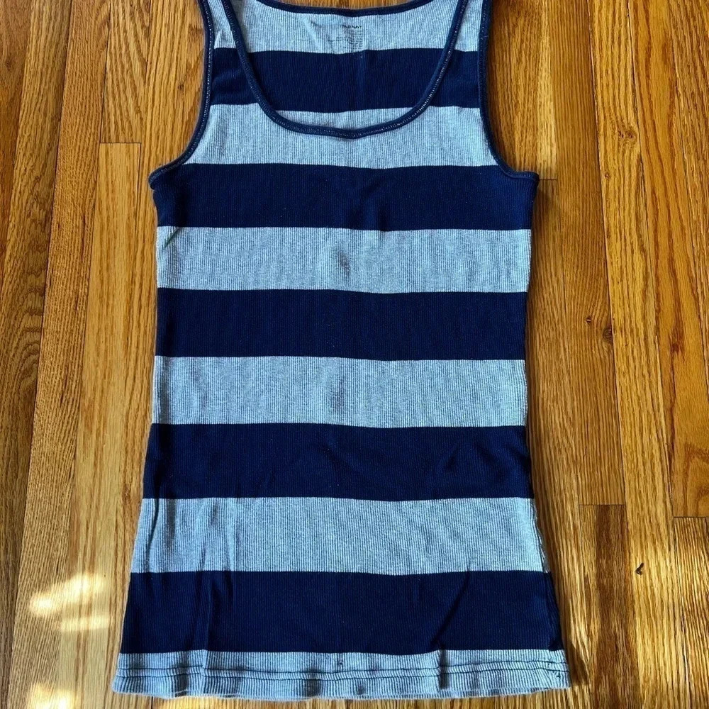 Old Navy tank top